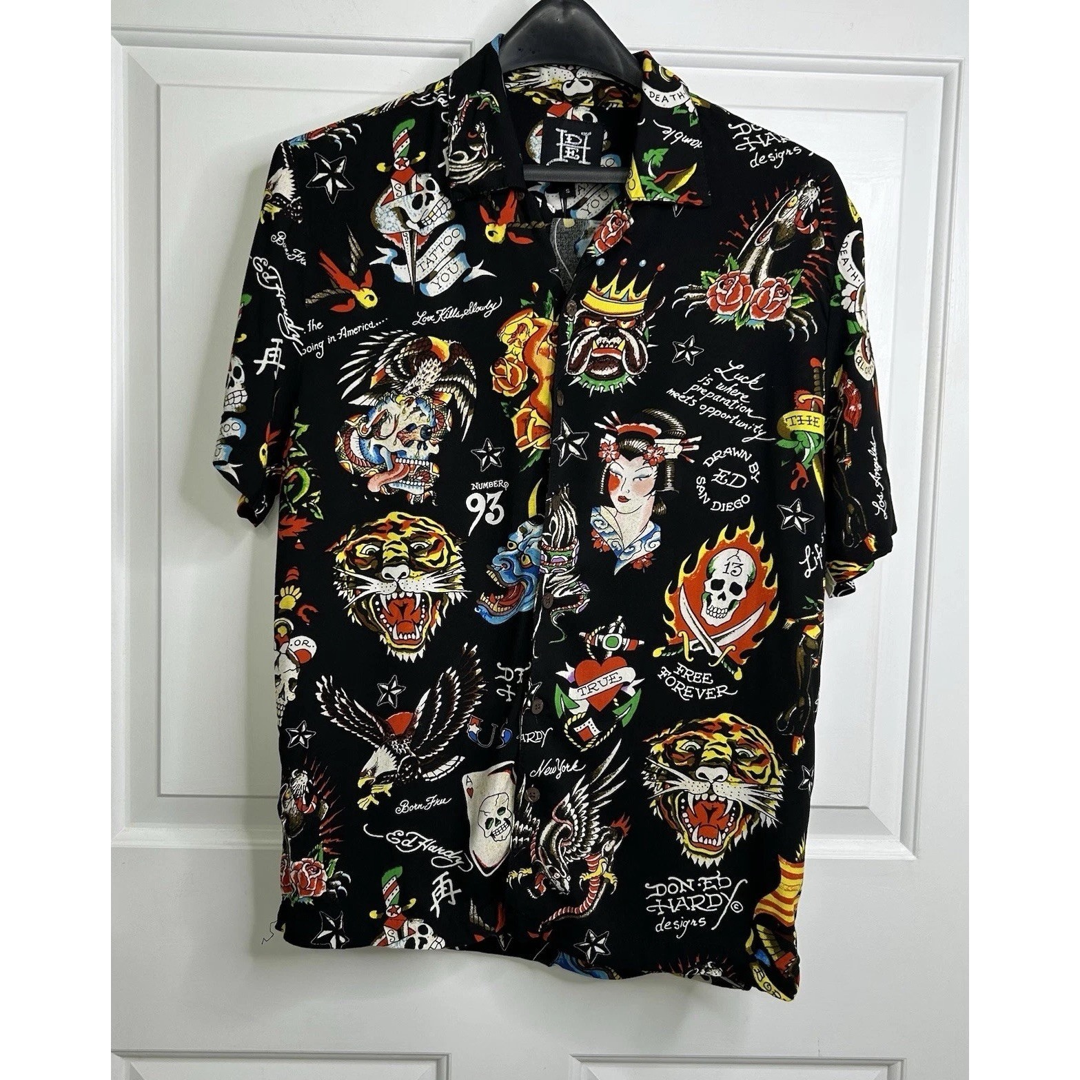 Ed Hardy Camp Shirt All Over Print Button Up Black Flashboard Mens Small Skulls